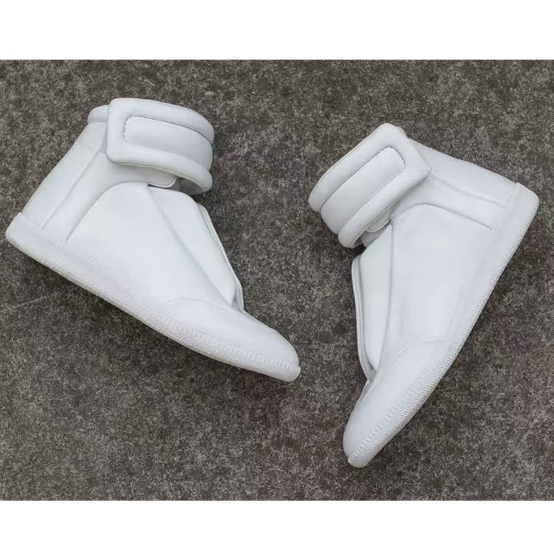 Bottes courtes montantes futur - Leather Sneaker Care Kit avis et prix